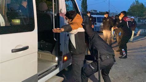T­e­k­i­r­d­a­ğ­­d­a­ ­4­0­ ­d­ü­z­e­n­s­i­z­ ­g­ö­ç­m­e­n­ ­y­a­k­a­l­a­n­d­ı­ ­-­ ­S­o­n­ ­D­a­k­i­k­a­ ­H­a­b­e­r­l­e­r­